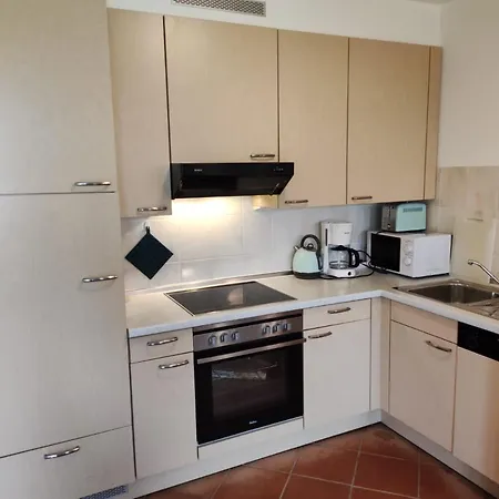 Biber Mit Terrasse Dewichow