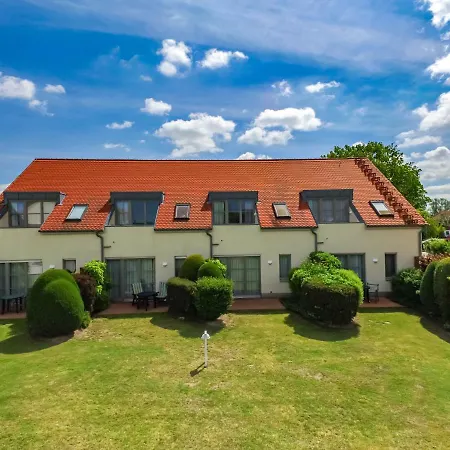 Biber Mit Terrasse * Dewichow