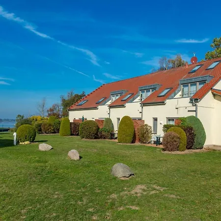 Biber Mit Terrasse شقة Dewichow